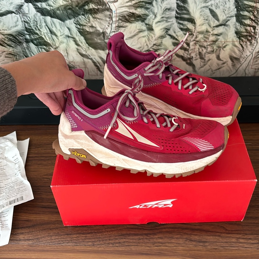 Olympus 5 Altra Running Shoe